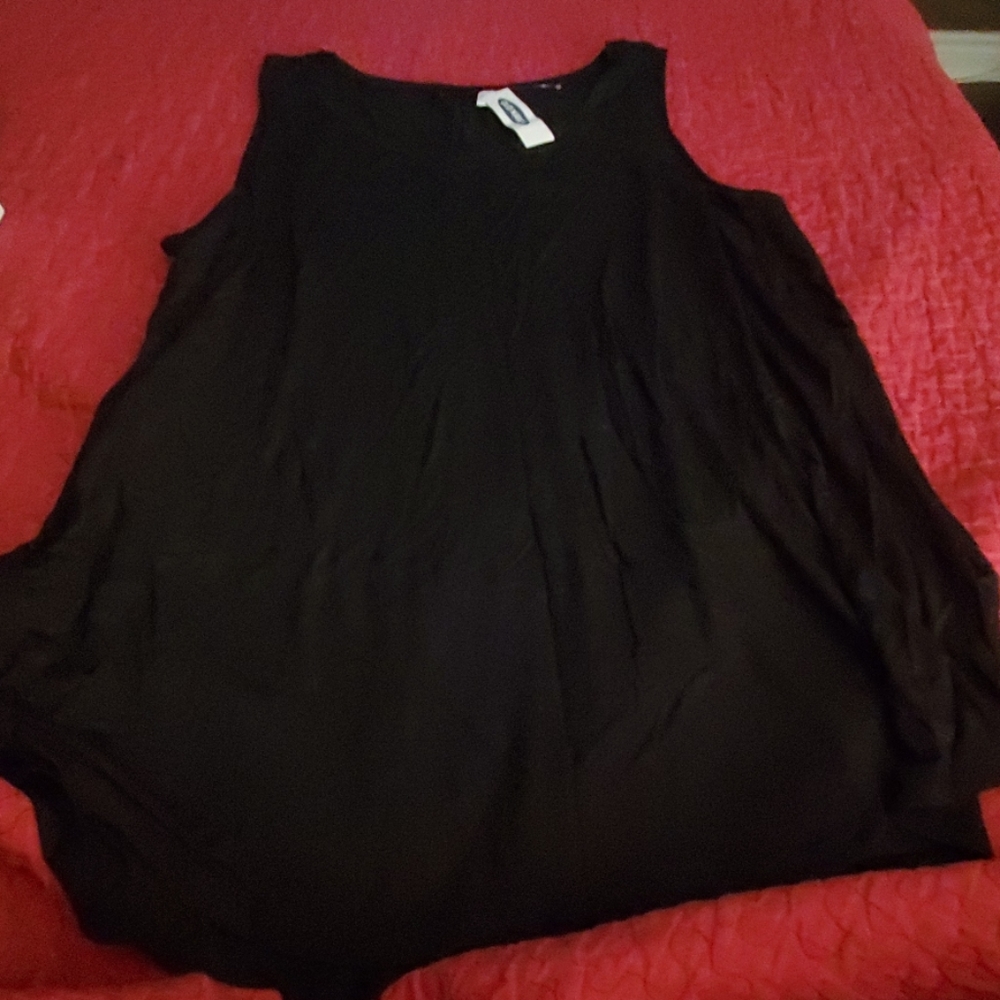 New with tags women's black tank